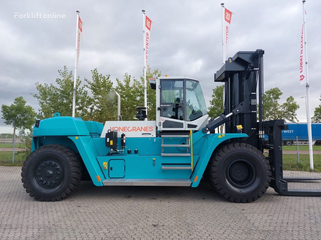 SMV Konecranes 33-1200 C containertruck