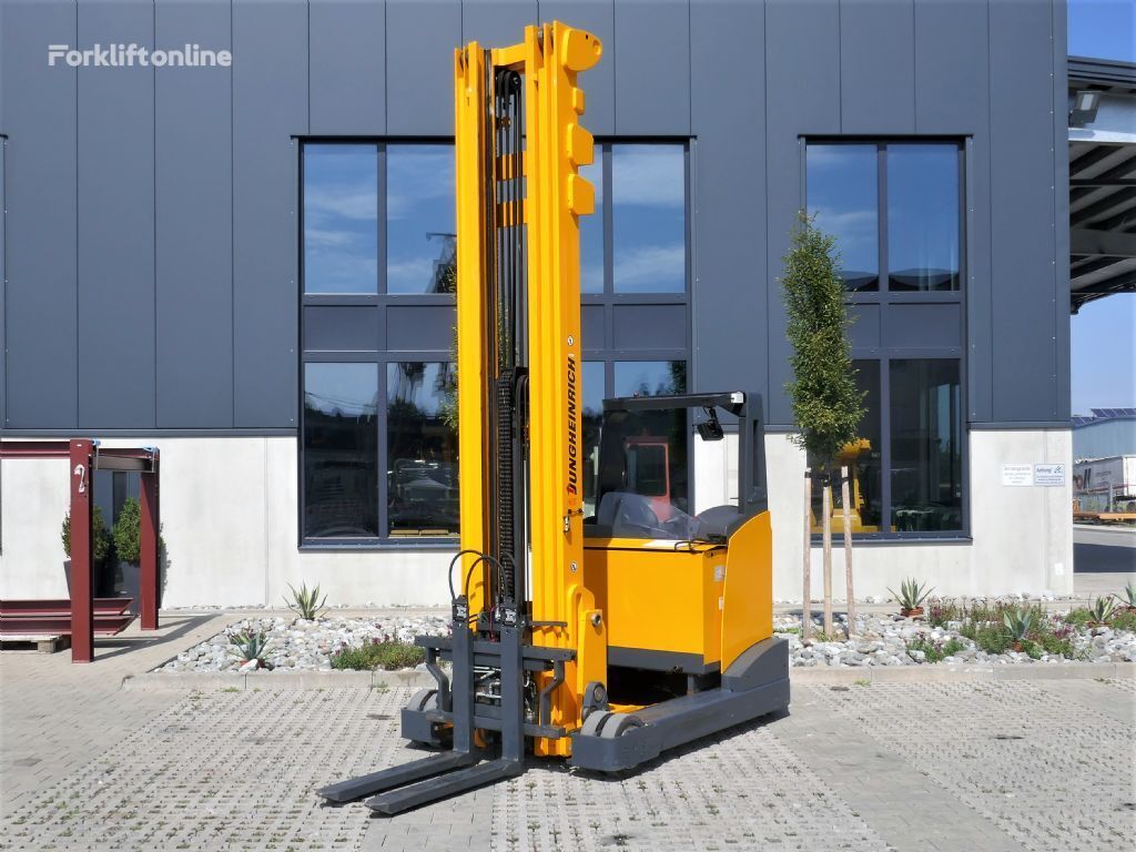 Jungheinrich ETV435 reach truck